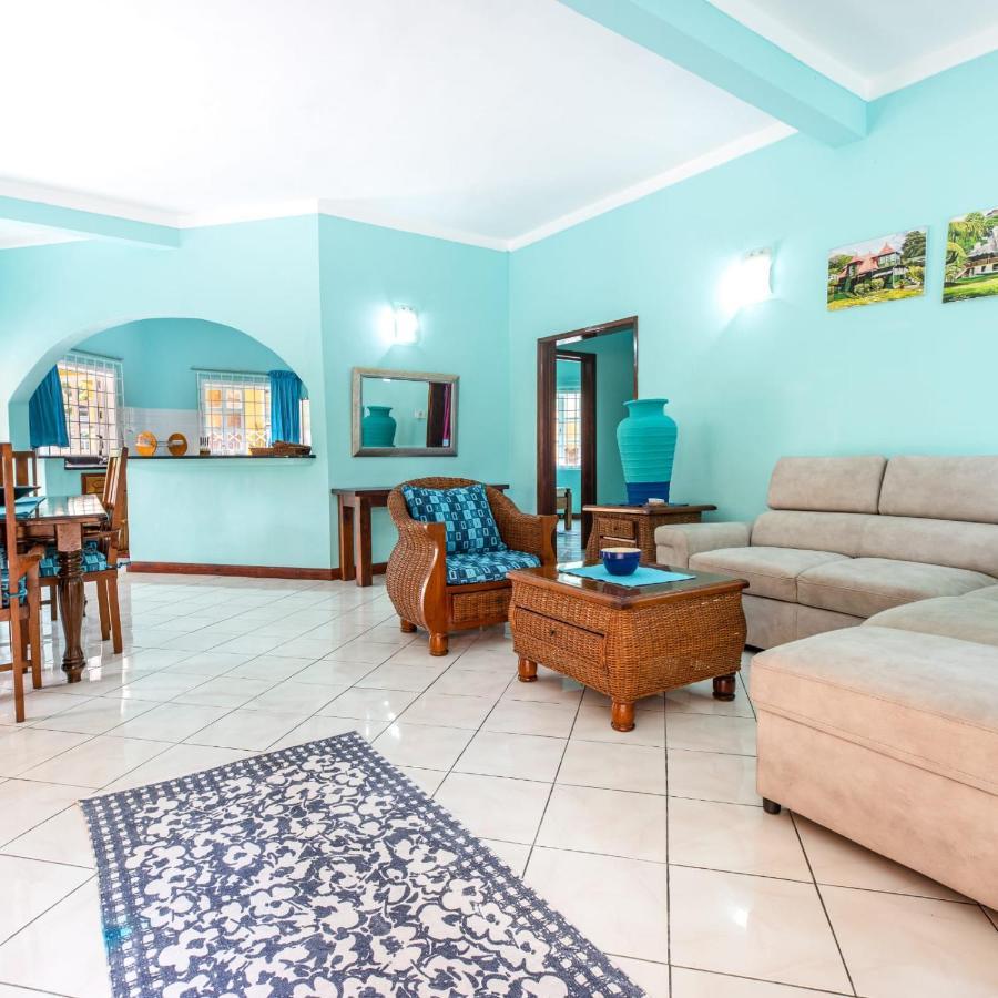 Beau Vallon Residence ภายนอก รูปภาพ