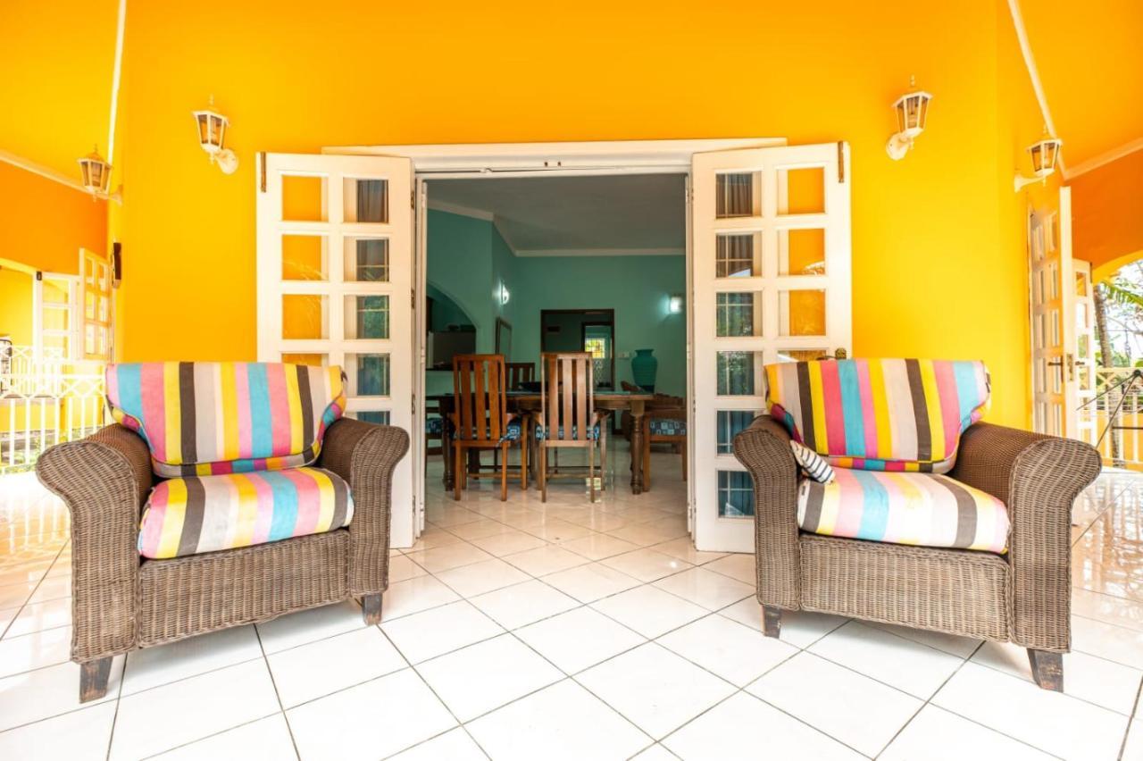 Beau Vallon Residence ภายนอก รูปภาพ